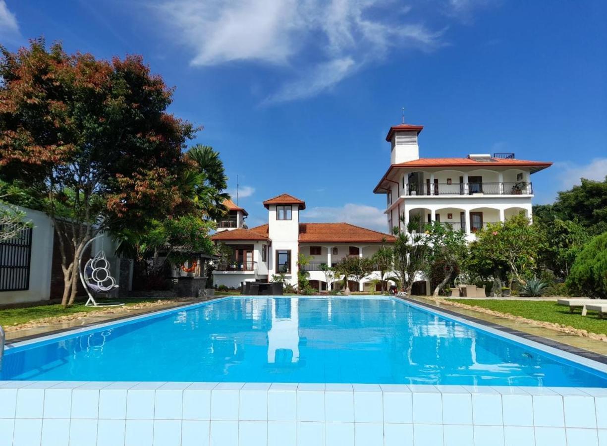 Elegant Hotel Kandy Exterior photo