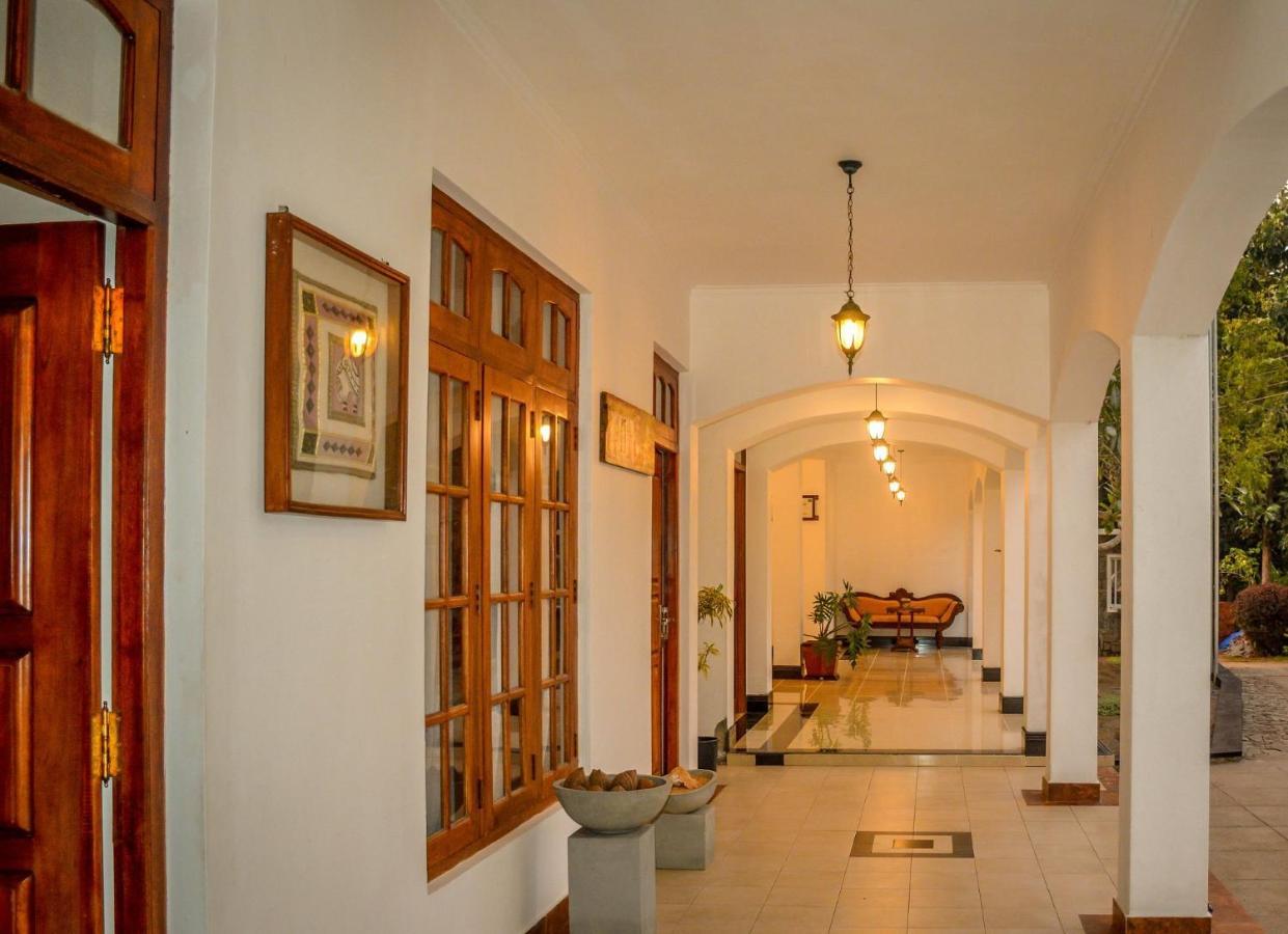 Elegant Hotel Kandy Exterior photo